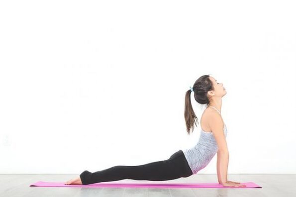 peregangan yoga untuk menurunkan berat badan