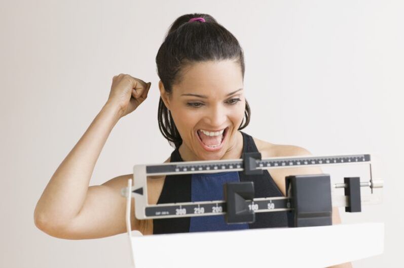 wanita senang menurunkan berat badan dengan diet maggi